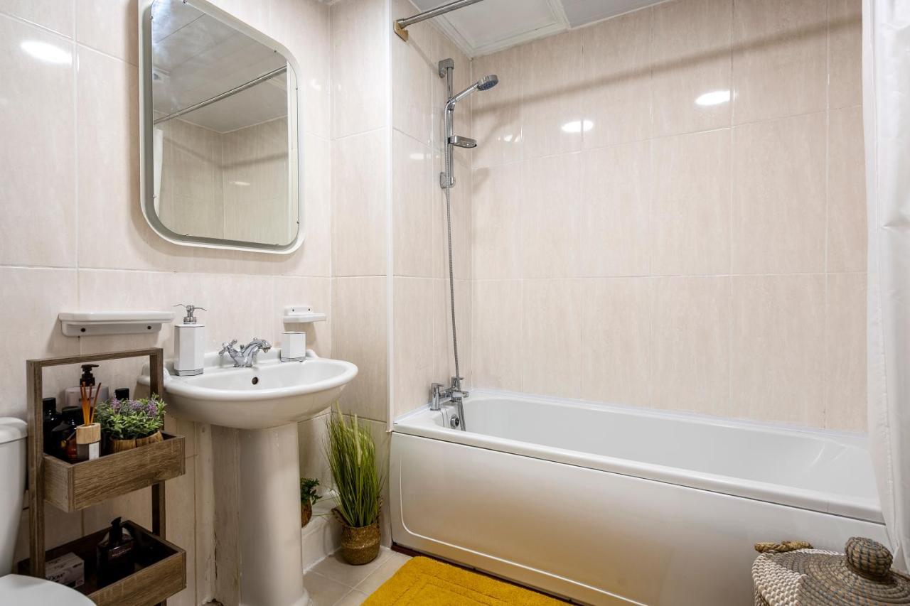 Hyde Park Fabulous Apartment ลอนดอน ภายนอก รูปภาพ